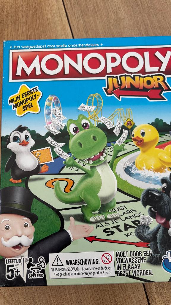 Monopoly junior, Drie of vier spelers, Ophalen of Verzenden, Zo goed als nieuw