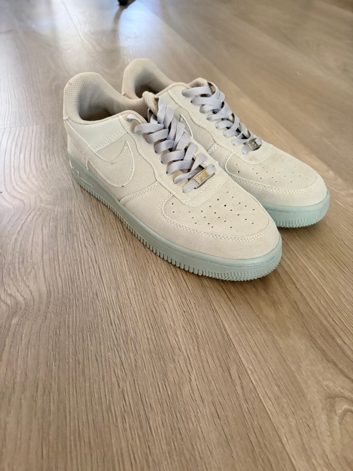 Nike air force one low maat 42, Ophalen of Verzenden, Zo goed als nieuw, Wit