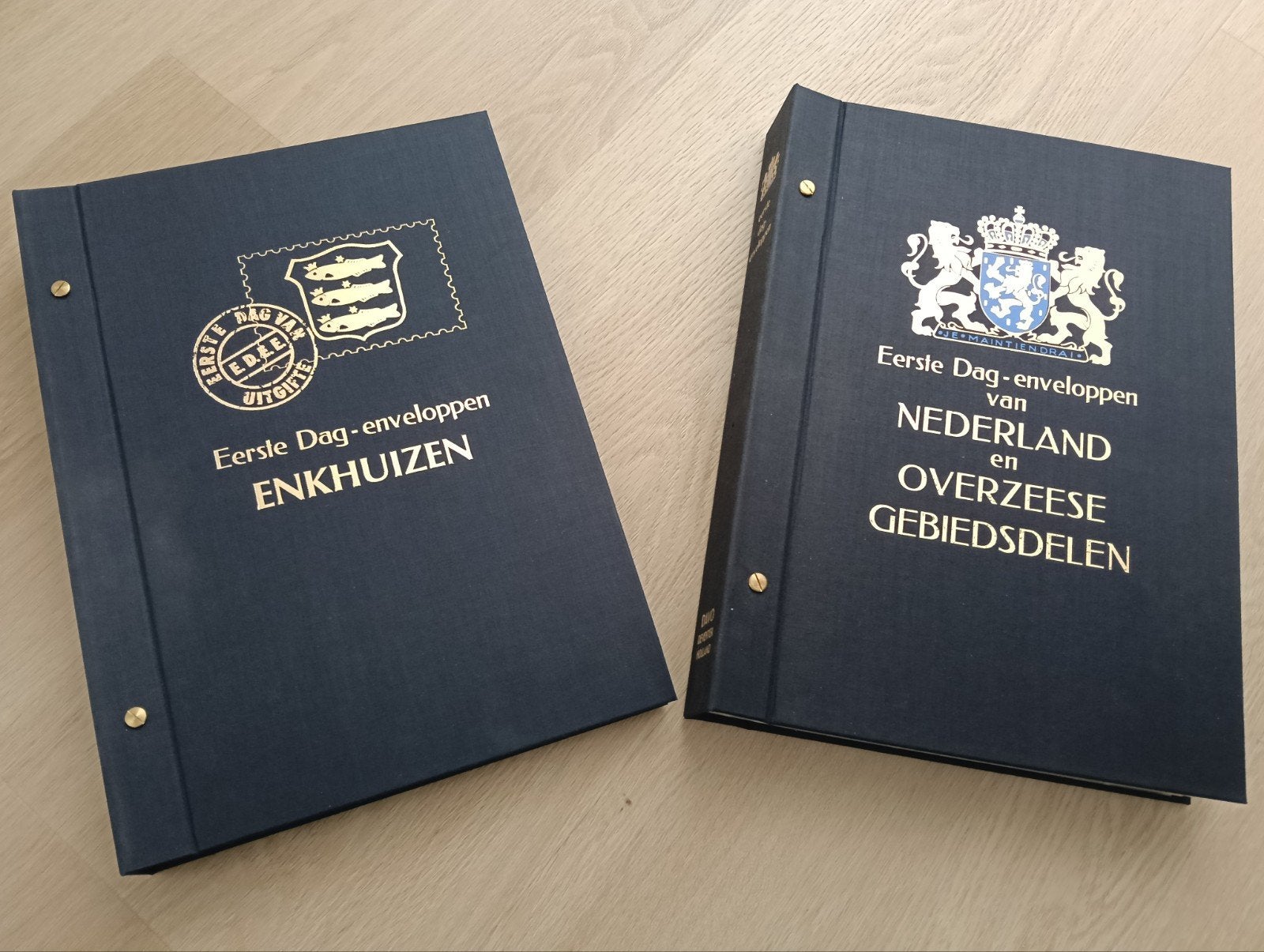 Verzameling eerste dag enveloppen en kaarten en nog  meer., Postzegels en Munten, Postzegels | Toebehoren, Ophalen, Verzamelalbum