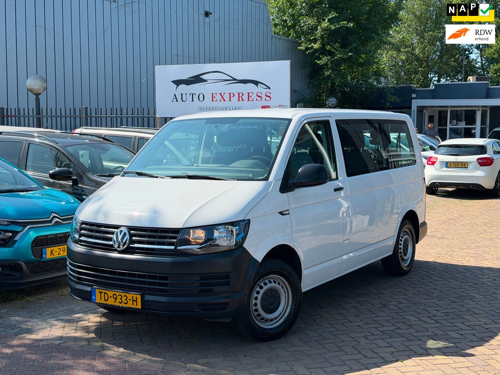Volkswagen Transporter Kombi 2.0 TDI L1H1, Auto's, Volkswagen, Dealer onderhouden, 15 km/l, Gebruikt, Wit
