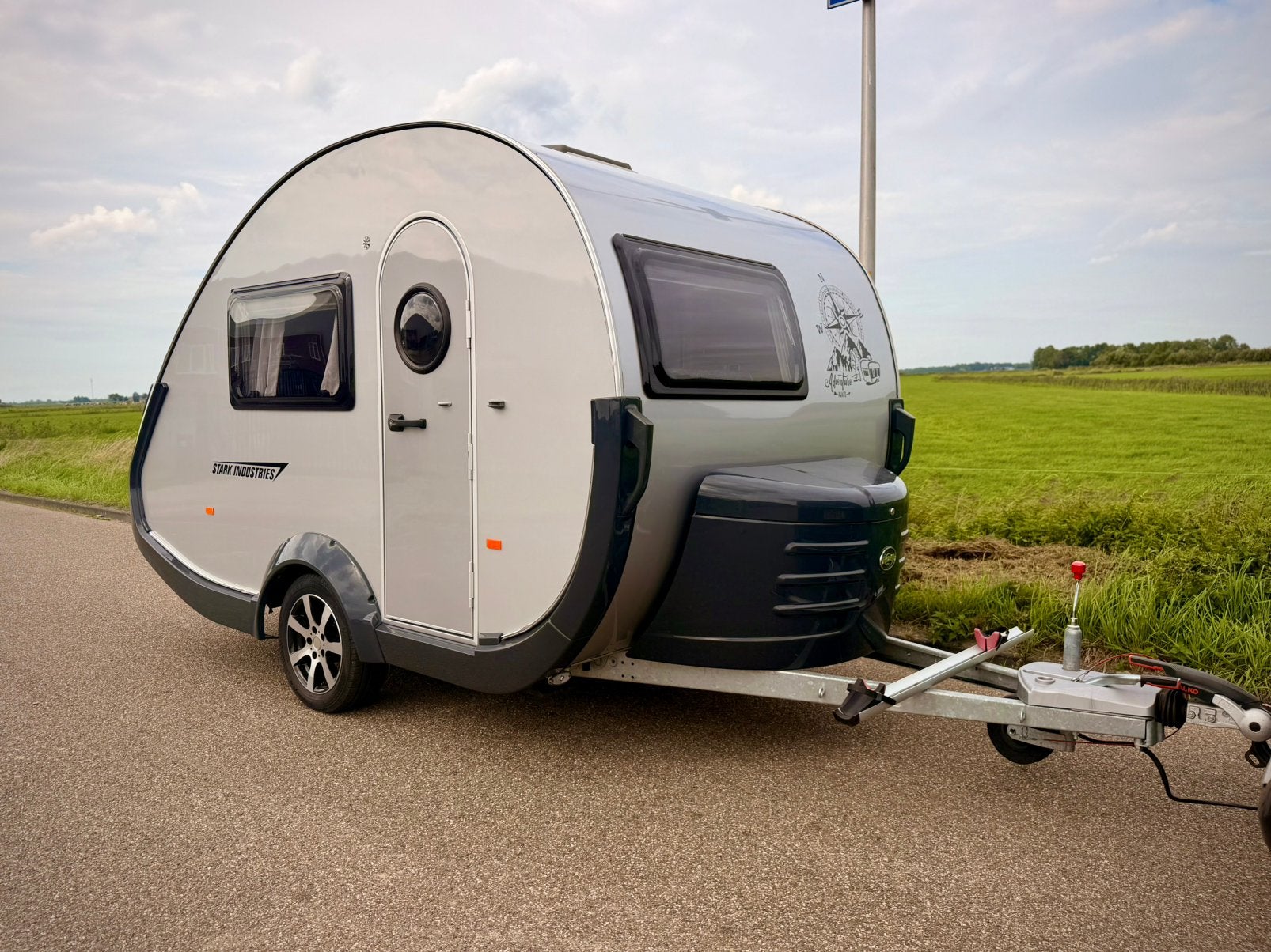 Tab t@b 320 RS ( bj 2022 ) lichtgewicht teardrop, Caravans en Kamperen, Particulier, T@b, 500 - 750 kg, Tot 4 meter