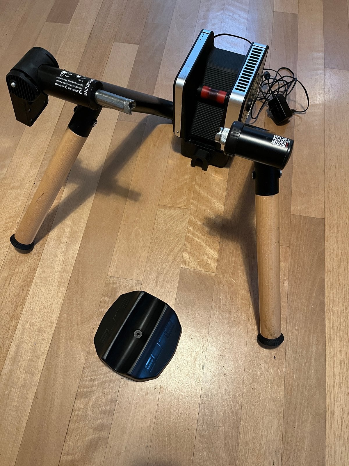 Elite Tuo Fietstrainer met Voorwielsteun, Fietsen en Brommers, Fietsonderdelen, Ophalen, Gebruikt, Overige typen, Staal