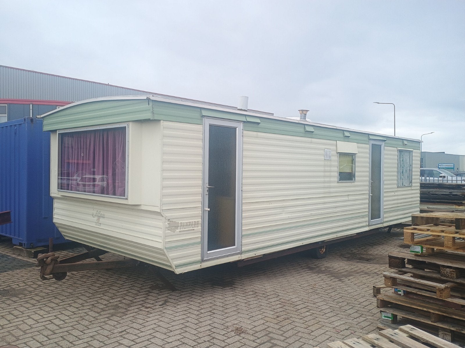 Stacaravan, Caravans en Kamperen, Bedrijf, Overige, 8 meter en meer