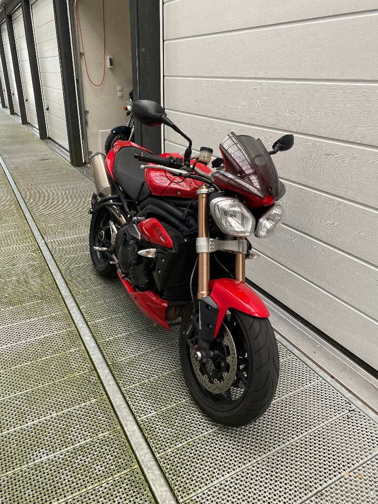 TRIUMPH SPEED TRIPLE 1050 (bj 2012), Motoren, Motoren | Triumph, Occasion, Motorrijbewijs A, Sportuitlaat, 3 cilinders