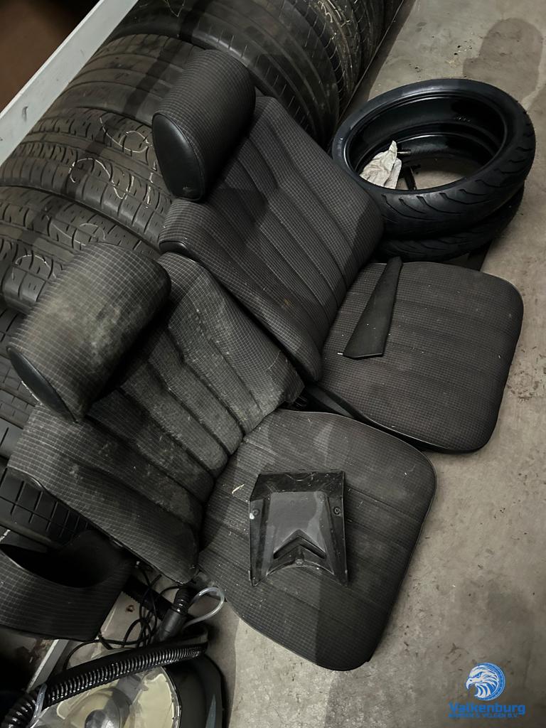 Originele Mercedes W201 190 comfort geveerde stoelenset arms, Gebruikt, -, -, Ophalen of Verzenden
