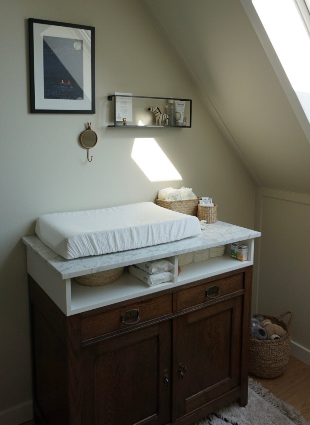 Antieke commode met marmeren blad, Ophalen, Zo goed als nieuw, 50 tot 75 cm, 50 tot 100 cm
