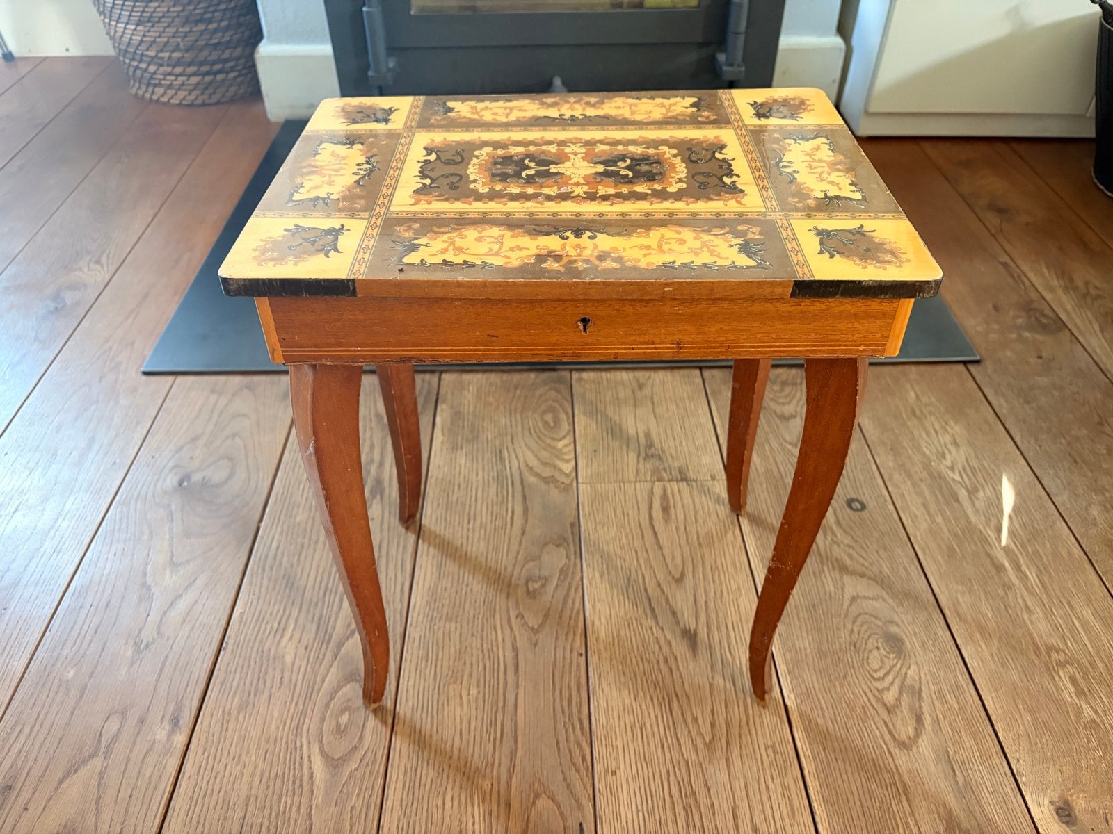Antieke Muziekdoos Tafel met Marqueterie -Sorrento, Ophalen