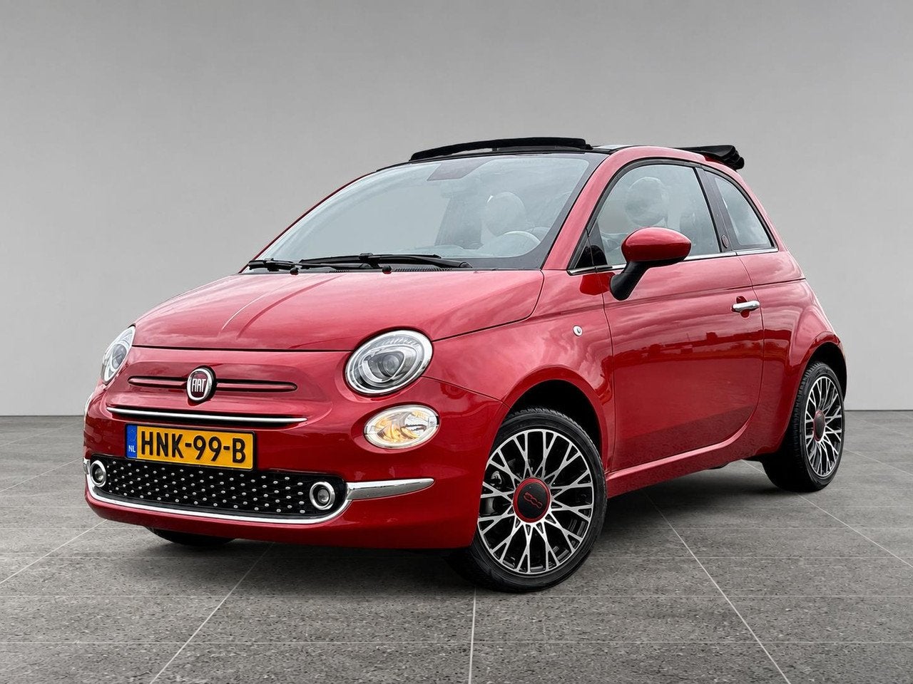Fiat 500C Cabrio RED 1.0 Hybrid 70pk | NAVI | CLIMA | DAB+ |, Auto's, Fiat, Gebruikt, Cabriolet, 4 stoelen, Bedrijf