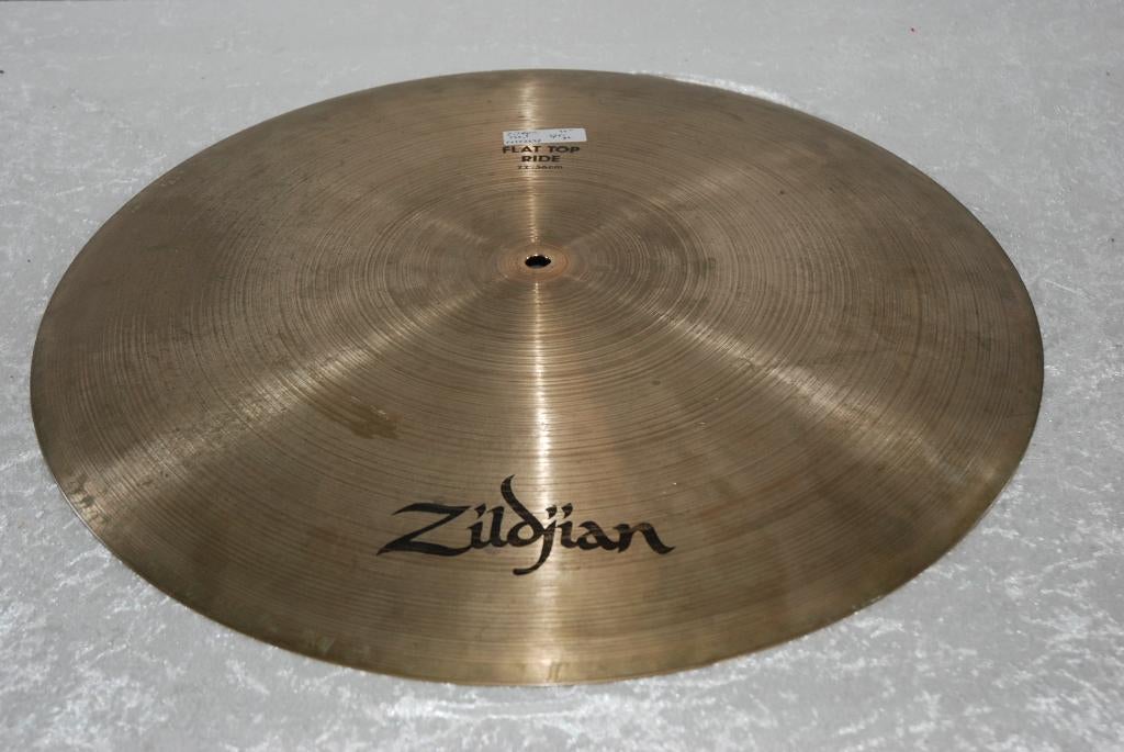 Zildjian Avedis open logo flat top ride 3761gr 22 inch, Gebruikt, ., Drums of Percussie, Ophalen of Verzenden
