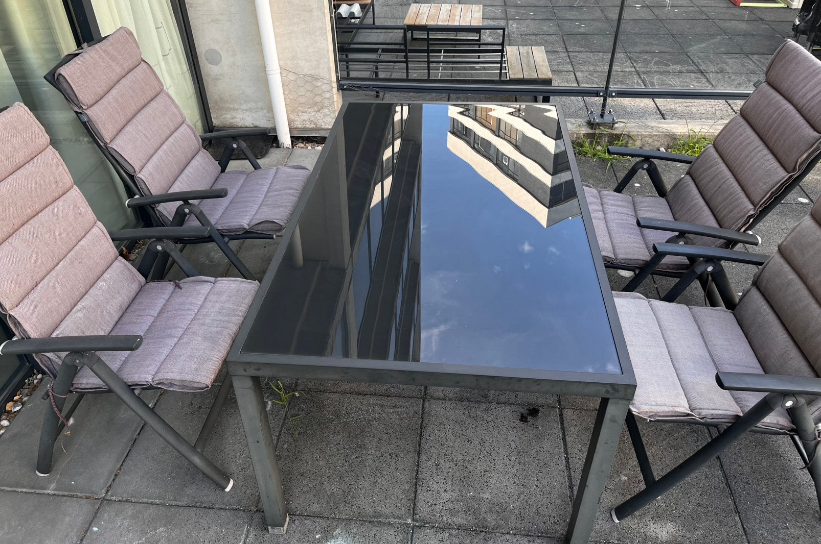 Tuintafel met 4 stoels en kussens, Ophalen, Gebruikt, 4 zitplaatsen