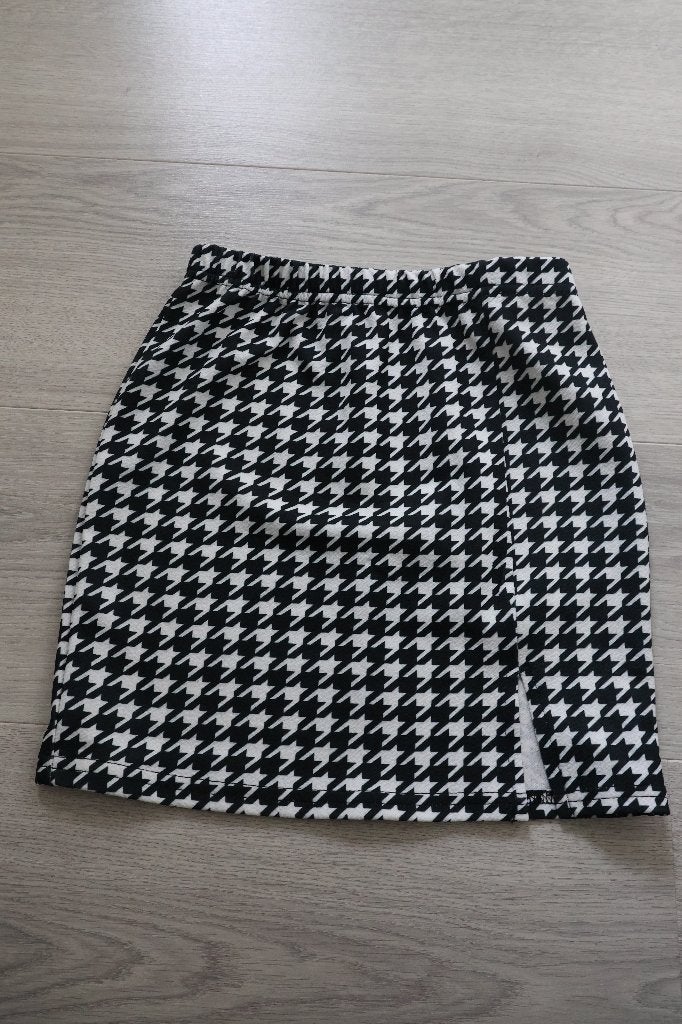 Nieuw Pied de Poule rokje zwart wit 134, Ophalen, Nieuw, Meisje, Jurk of Rok