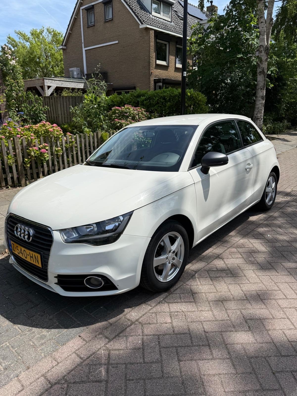 Audi A1 1.2 Tfsi 63KW 2014 Wit, Auto's, Audi, Particulier, A1, Benzine, Hatchback, Handgeschakeld, Geïmporteerd, Wit, Voorwielaandrijving