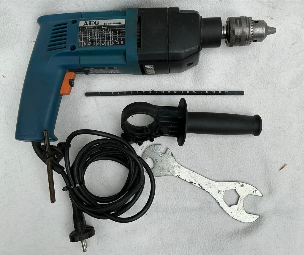 AEG Klopboormachine SB 2E-1001 RL met Toerenregeling L/R, Ophalen, Gebruikt, 600 watt of meer, Variabele snelheid