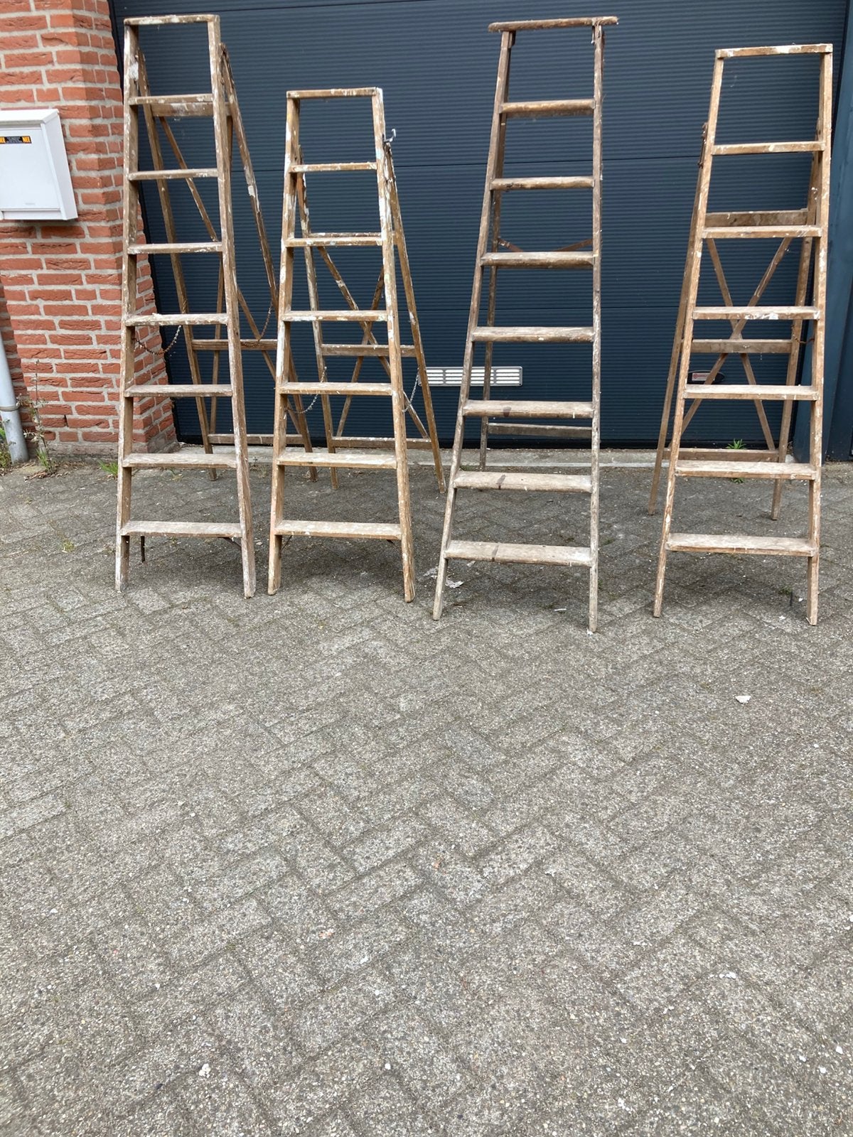 Mooie oude houten trapjes ,in topstaat 35 euro per stuk, Doe-het-zelf en Verbouw, Ladders en Trappen, Ophalen, Gebruikt, Minder dan 2 meter
