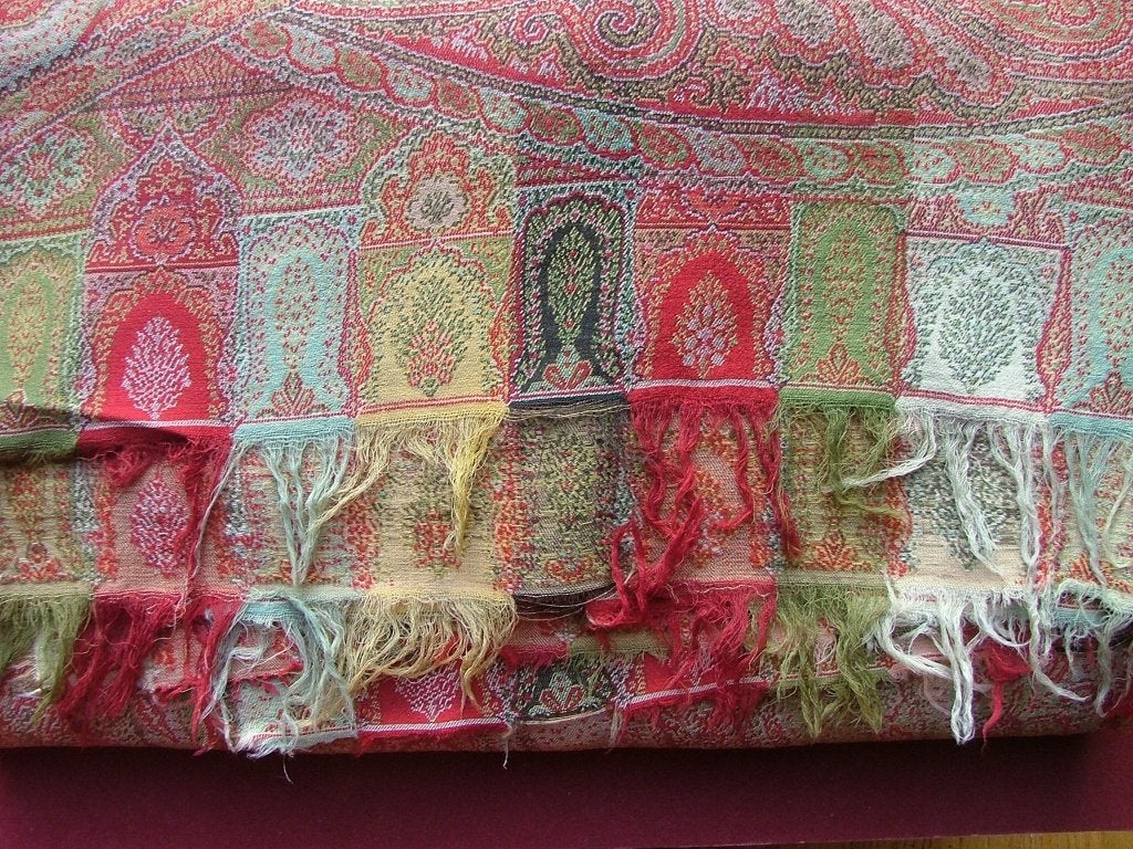 KLEDERDRACHT "KASHMIR  SCHOUDERDOEK " 1860-1880, Ophalen of Verzenden, Dames