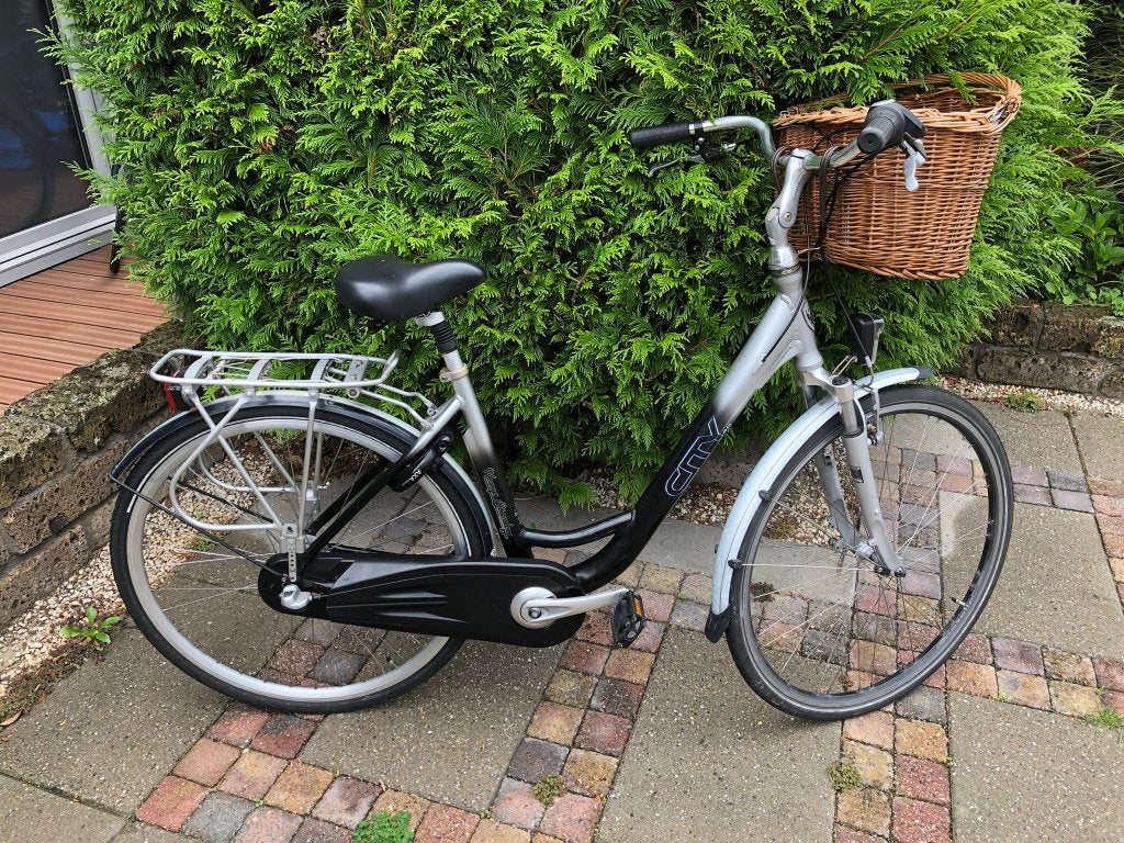 Heerlijke lichte damesfiets met fietsmand. Alles werkt prima, Fietsen en Brommers, Fietsen | Kinderfietsjes, Ophalen, Gebruikt