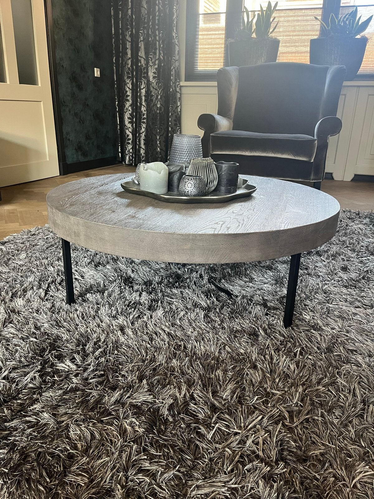 Ronde salontafel van eikenhout met metalen poten, Gebruikt, 5 – 50, Eikenhout, Rond