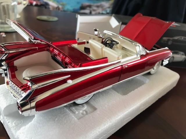 Modelauto 1:18 Cadillac, Hobby en Vrije tijd, Modelauto's | 1:18, Nieuw, Auto, ERTL, Ophalen of Verzenden
