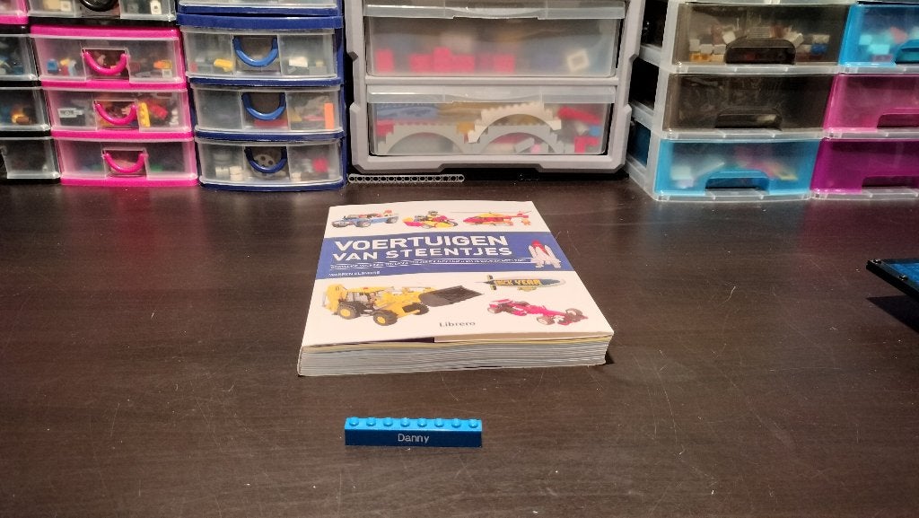 Voertuigen van steentjes, Ophalen of Verzenden, Zo goed als nieuw, Overige onderwerpen, Geschikt voor kinderen