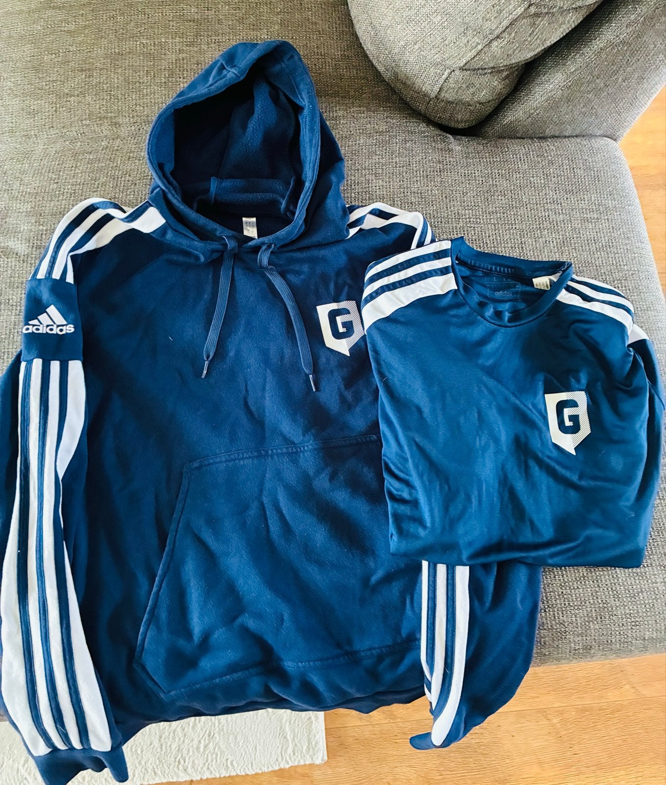 Hoodie & T-shirt Graafschap College Sport & Recreatie Maat L, Maat 52/54 (L), Blauw, Ophalen of Verzenden, Gedragen