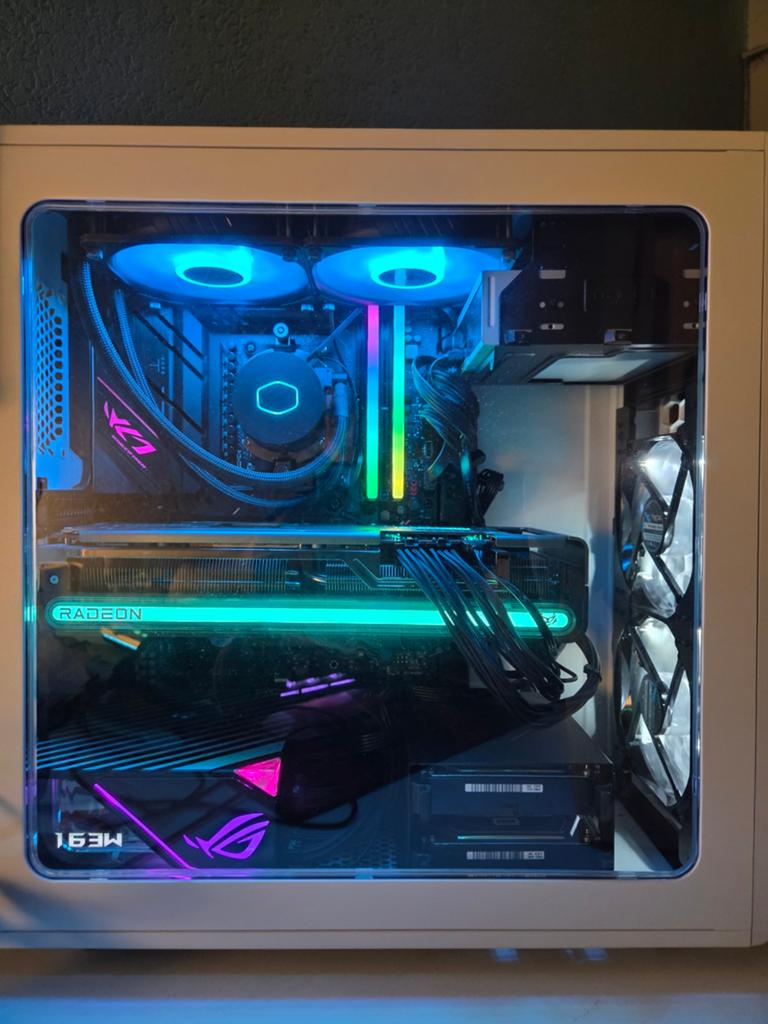 High-End (Game) PC met 7800X3D/7800XT/32GB DDR5 RAM, Computers en Software, Optische drives, Zo goed als nieuw, Ophalen of Verzenden