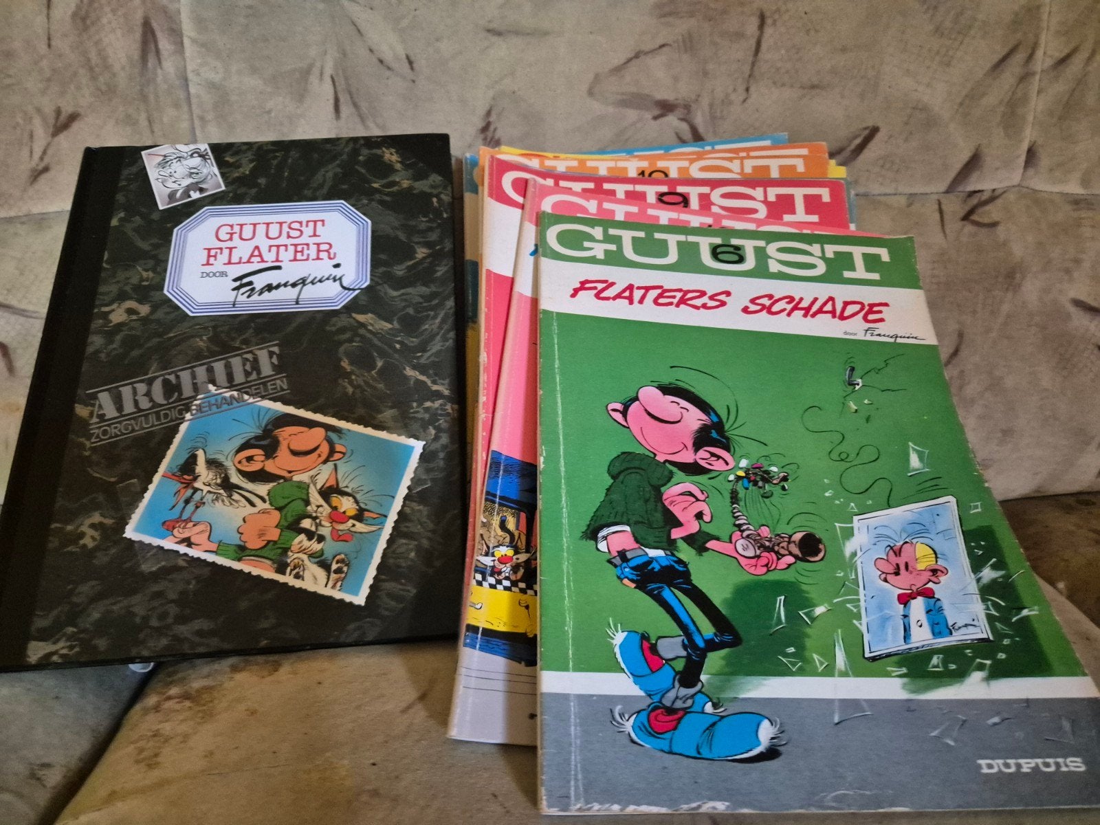 Guust flater, Boeken, Eén stripboek, Ophalen