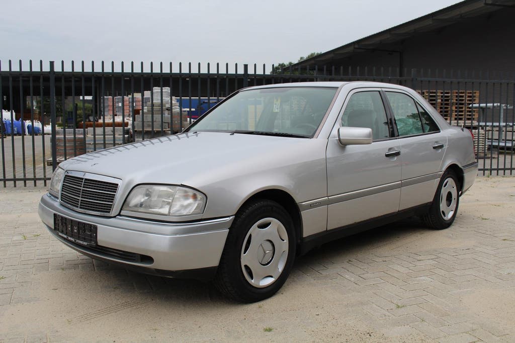 Mercedes-Benz C-Klasse 180 Elegance ORIGINELE AUTO! Complete, foto 2