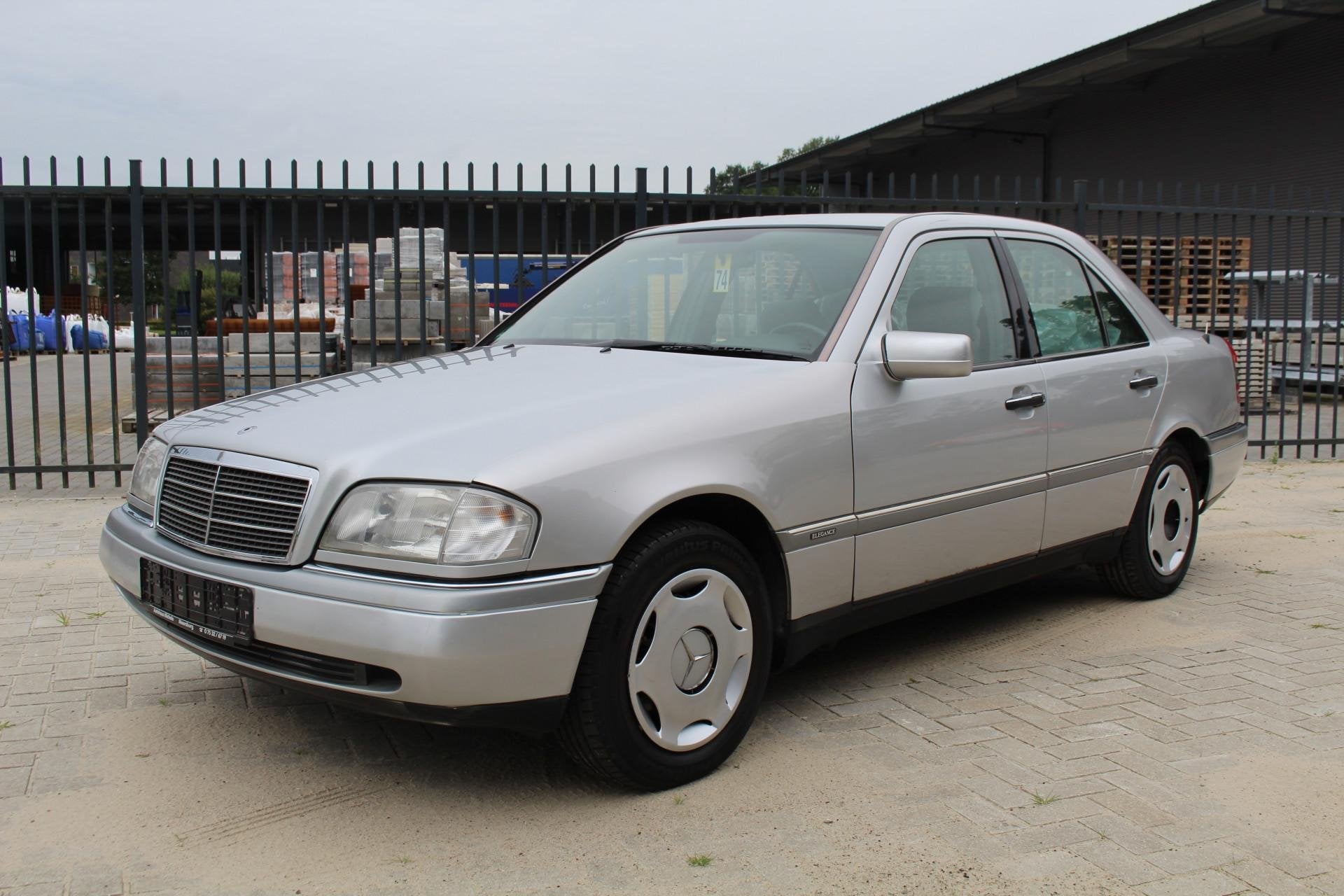 Mercedes-Benz C-Klasse 180 Elegance ORIGINELE AUTO! Complete, Auto's, Voorwielaandrijving, Stof, Overige kleuren, 1799 cc