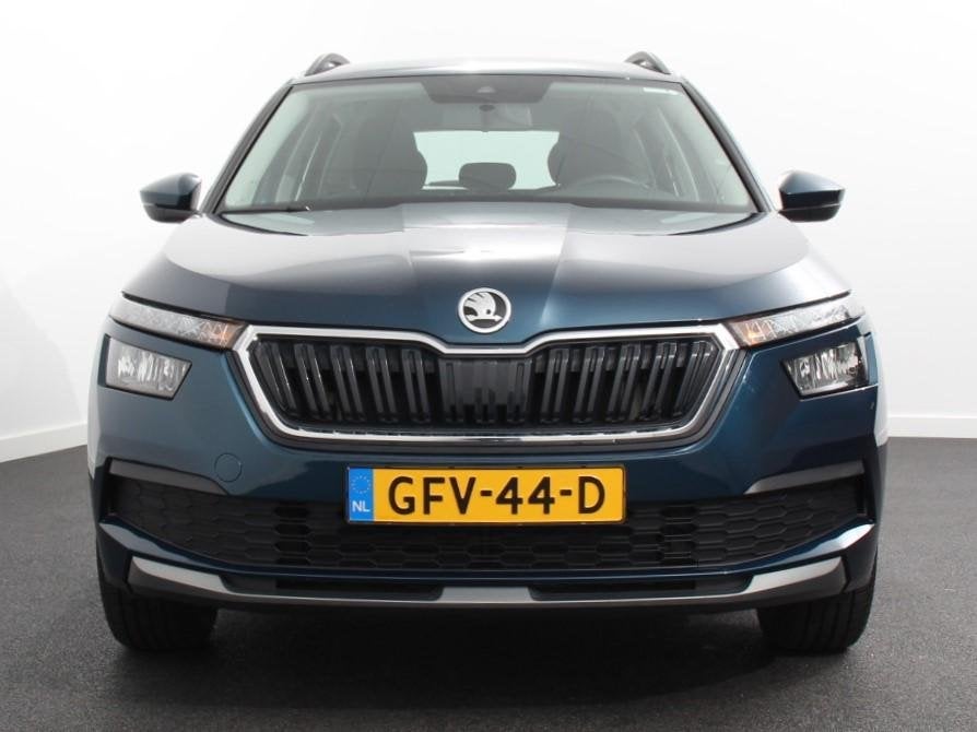 Skoda Kamiq 1.0 TSI 110pk DSG Dynamic Navigatie Apple Carpla, Auto's, Skoda, Stoelverwarming, Stof, Gebruikt, Euro 6
