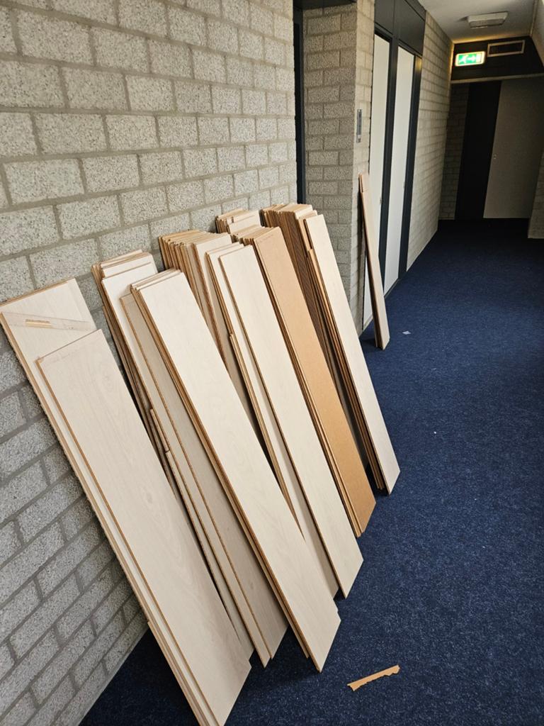 Laminaat: Gratis ophalen vrijdag 15 mei of ochtend 16 mei, Huis en Inrichting, Ophalen, Laminaat