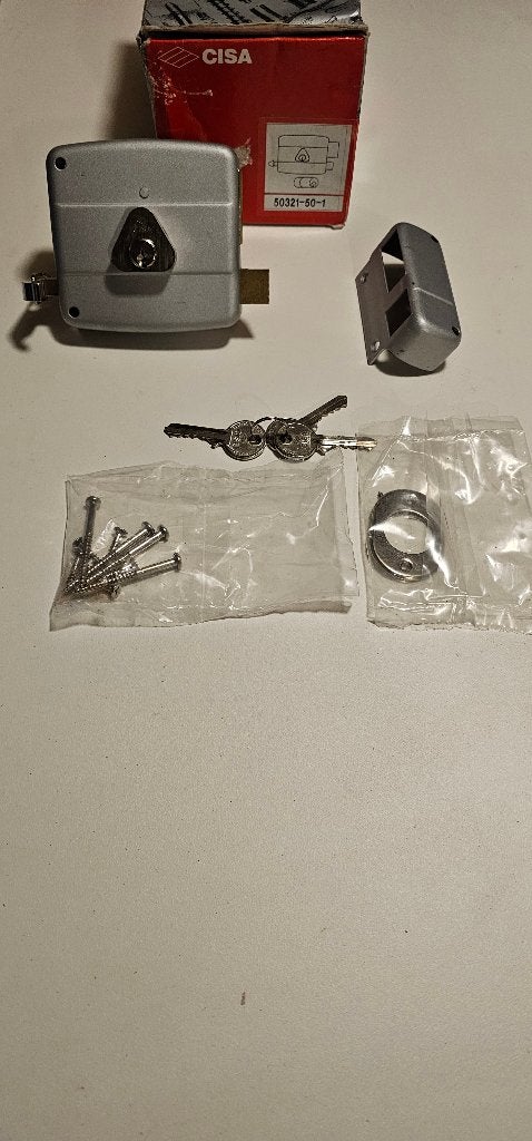 NIEUWE CISA OPLEG VOORDEUR SLOTEN 50 EN 60 MM L EN R, Ophalen of Verzenden, Nieuw, Slot
