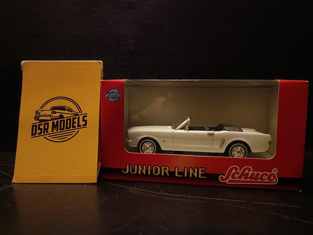 1:43 Ford Mustang Cabrio, S, Auto, R, Nieuw