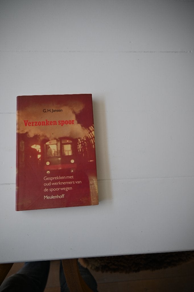 Verzonken spoor, Boeken, Ophalen of Verzenden, Zo goed als nieuw, G.H. Jansen, Trein