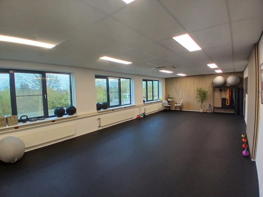 Te huur sport / yoga /ontspannings ruimte,, Ophalen of Verzenden, Zo goed als nieuw