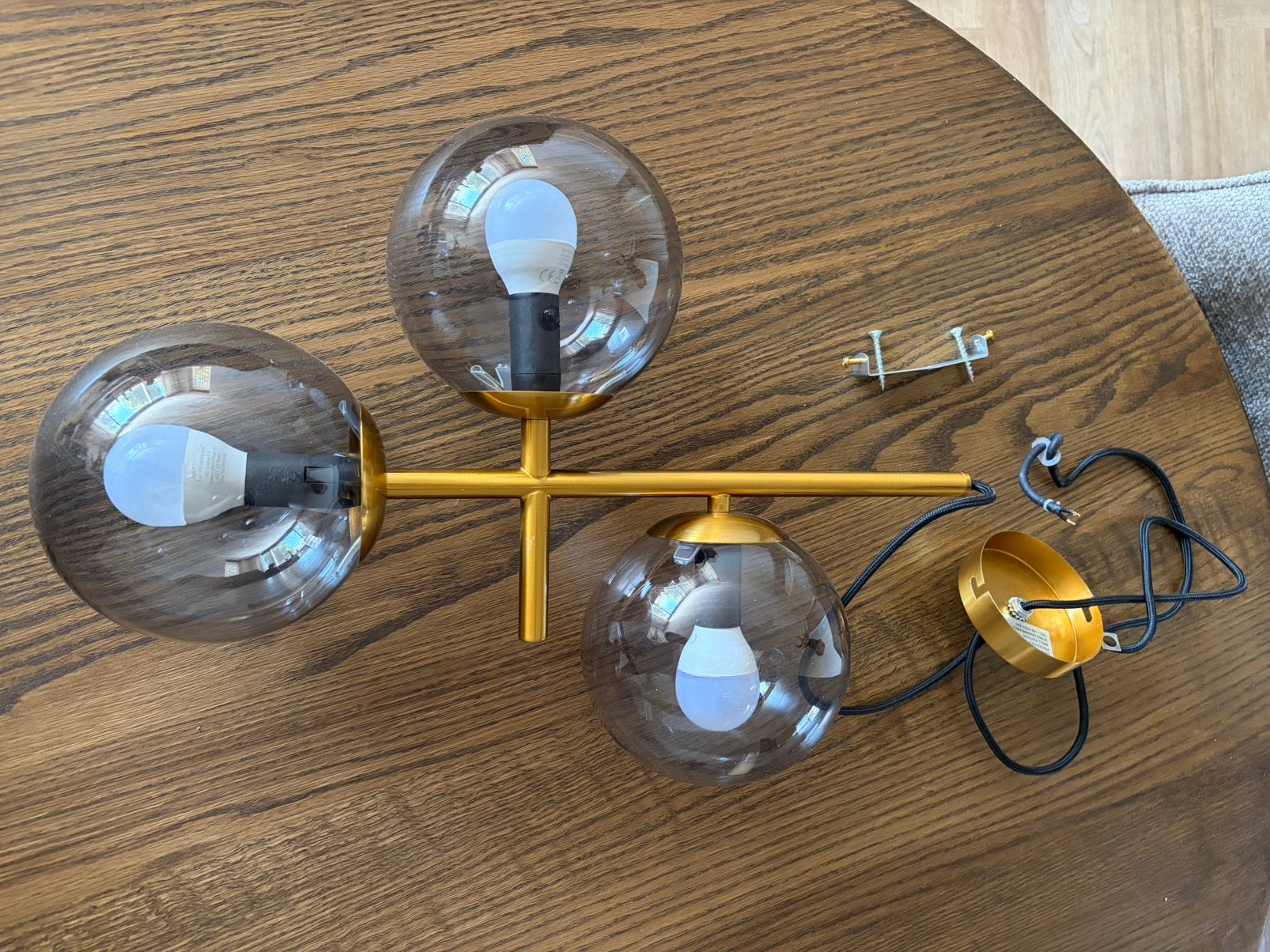 EetkamerLamp Gouden Frame Rookglas Bollen, Ophalen, Dimbaar, E14 (klein), Zo goed als nieuw