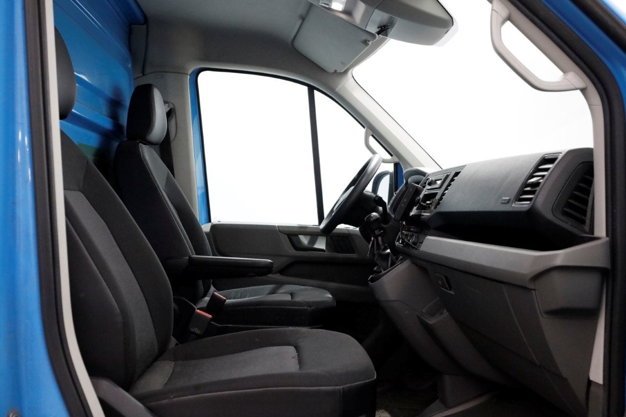 Volkswagen Crafter 35 2.0 TDI E6 Bakwagen met achterdeuren 2, Auto's, Voorwielaandrijving, Dealer onderhouden, Gebruikt, 4 cilinders
