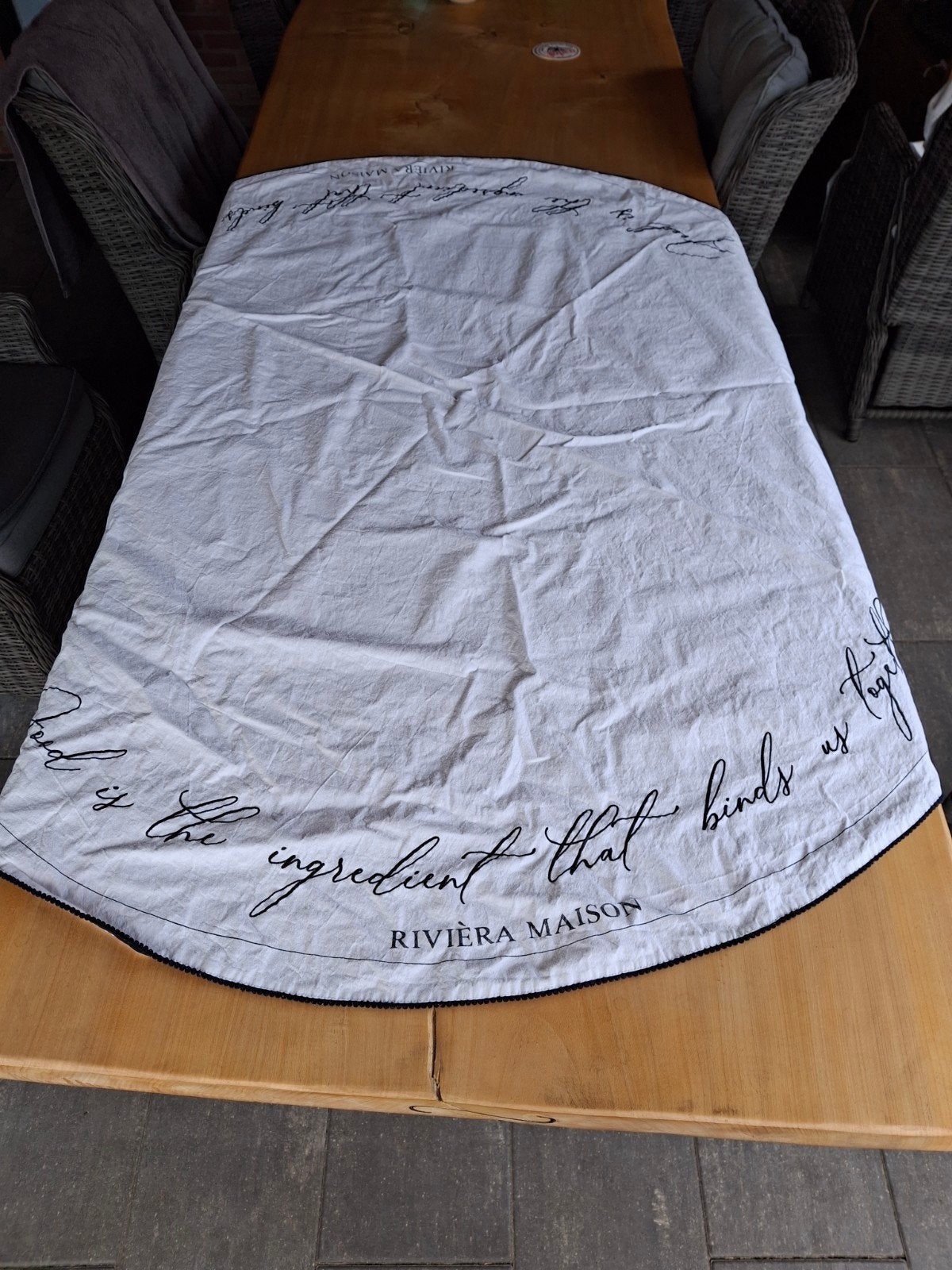 RIVIERA MAISON Tafelkleed Rond dia 160cm, Huis en Inrichting, Ophalen of Verzenden, Gebruikt, Rond, Binnen