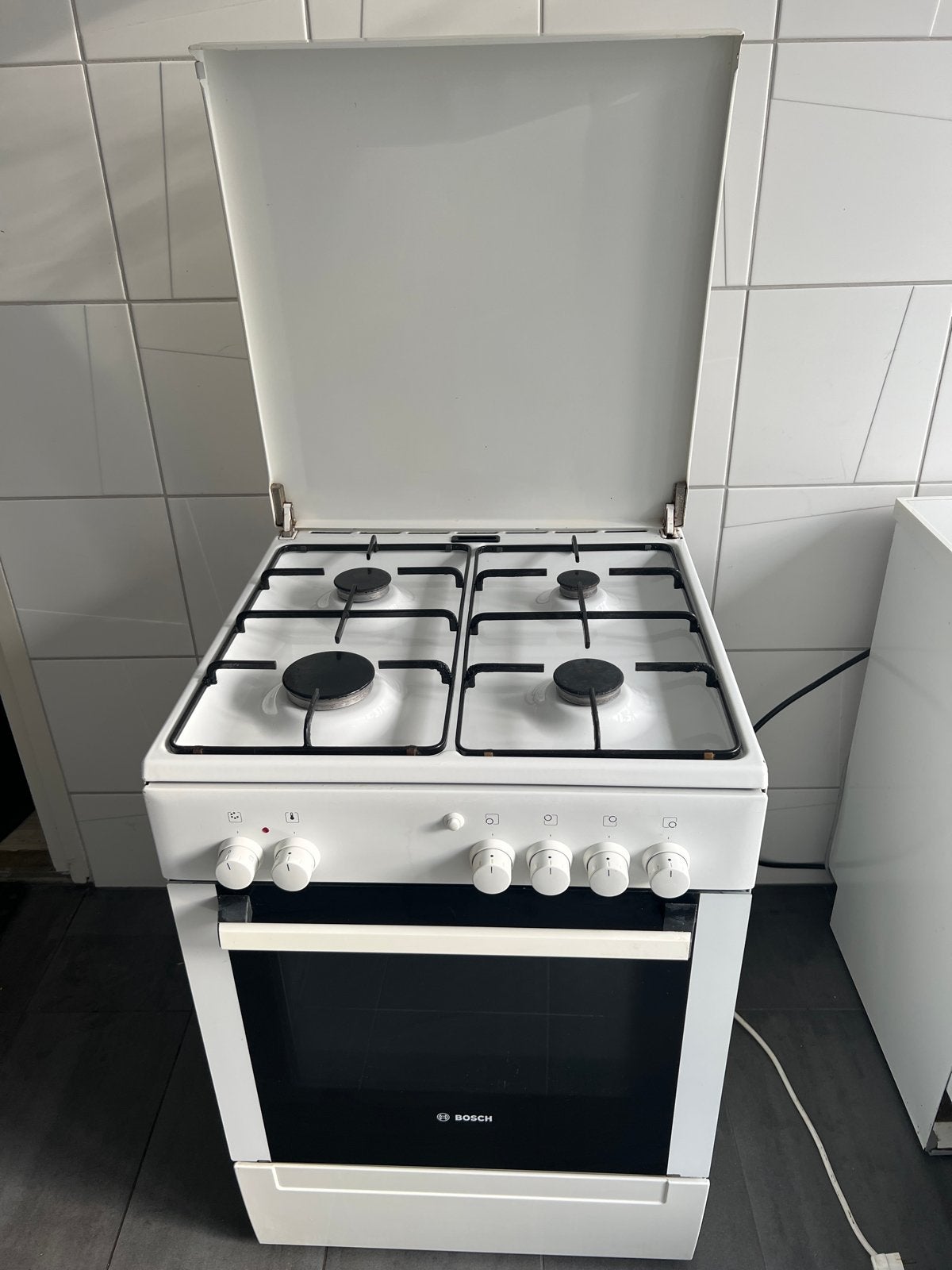 Bosch Vrijstaand Gasfornuis met Oven - Wit, Ophalen, Gebruikt, 60 cm of meer, 4 kookzones