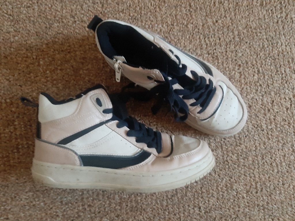 enkelhoge gympen / sneakers Zara maat 36, Kleding | Dames, Schoenen, Ophalen, Wit, Zara, Sneakers of Gympen