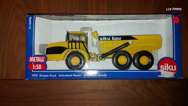 Siku 3526 Dumper truck, Hobby en Vrije tijd, Modelauto's | 1:50, Ophalen of Verzenden, Zo goed als nieuw, Bus of Vrachtwagen, SIKU