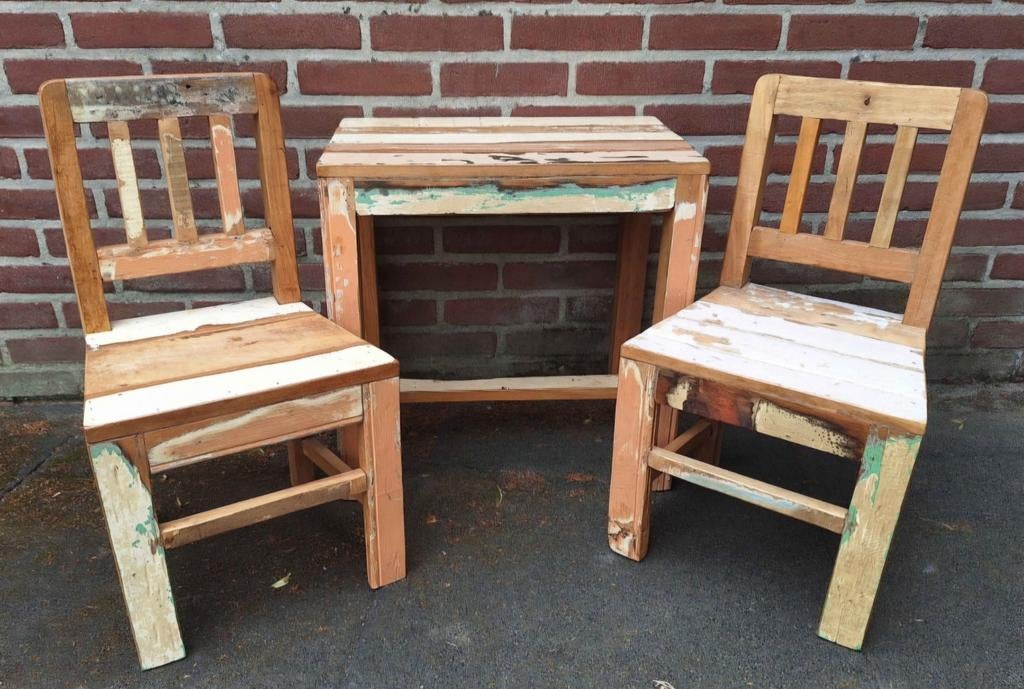 Otentic sloophout/scrapwood kinderset. 1 tafel + 2 stoeltjes, Ophalen of Verzenden, Zo goed als nieuw, Tafel(s) en Stoel(en)