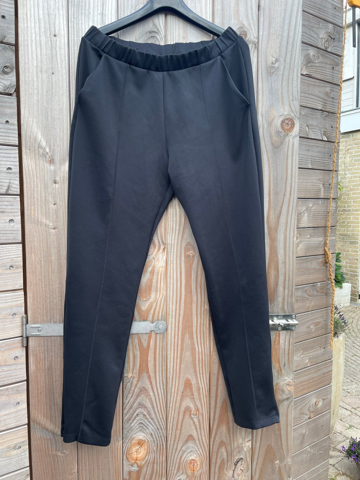 J.Lindeberg Zwarte Sportbroek Maat L, Zwart, Maat 42/44 (L), Ophalen of Verzenden, Zo goed als nieuw
