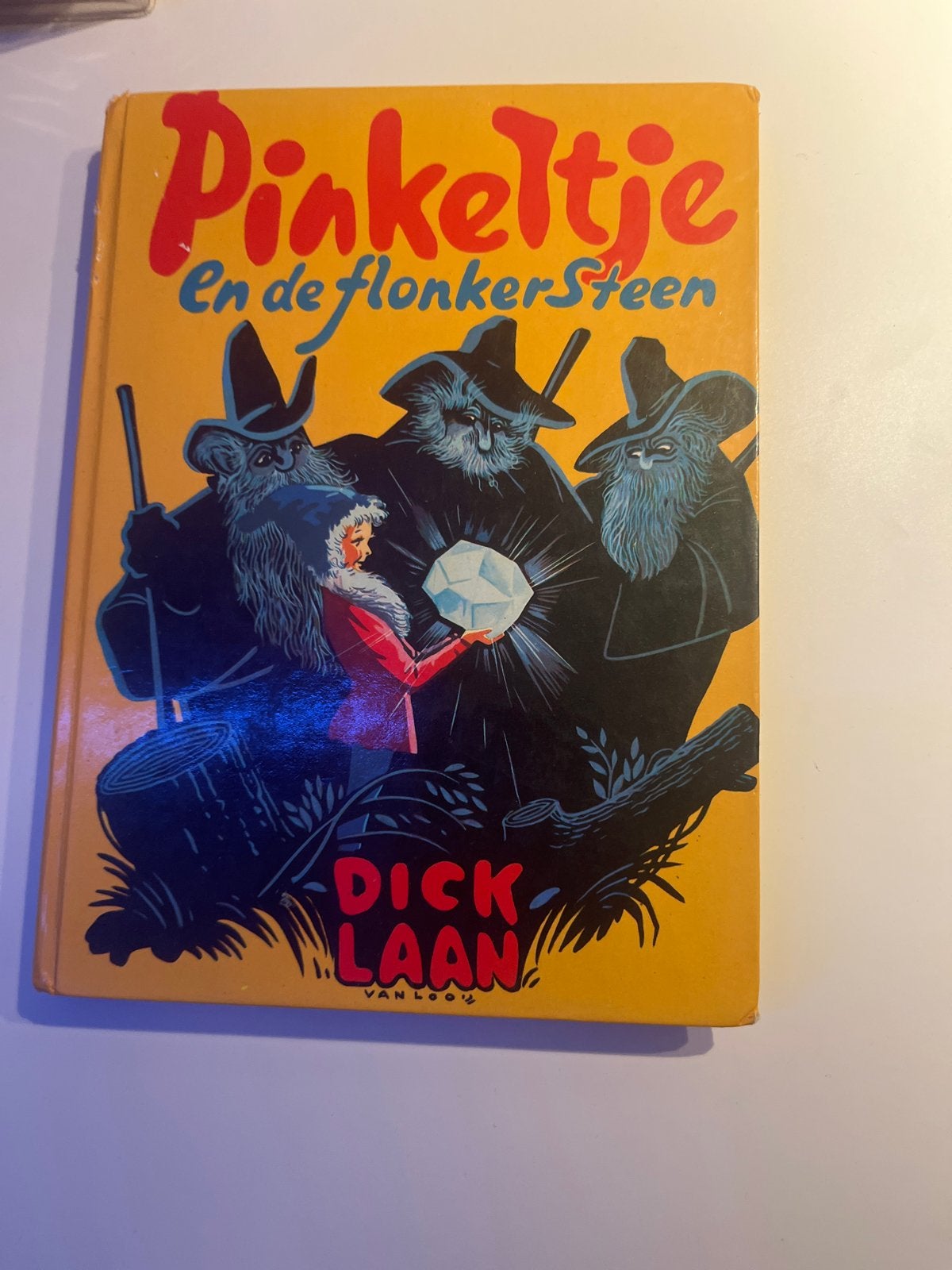 Pinkeltje en de Flonkersteen - Dick Laan, Boeken, Ophalen of Verzenden, Zo goed als nieuw