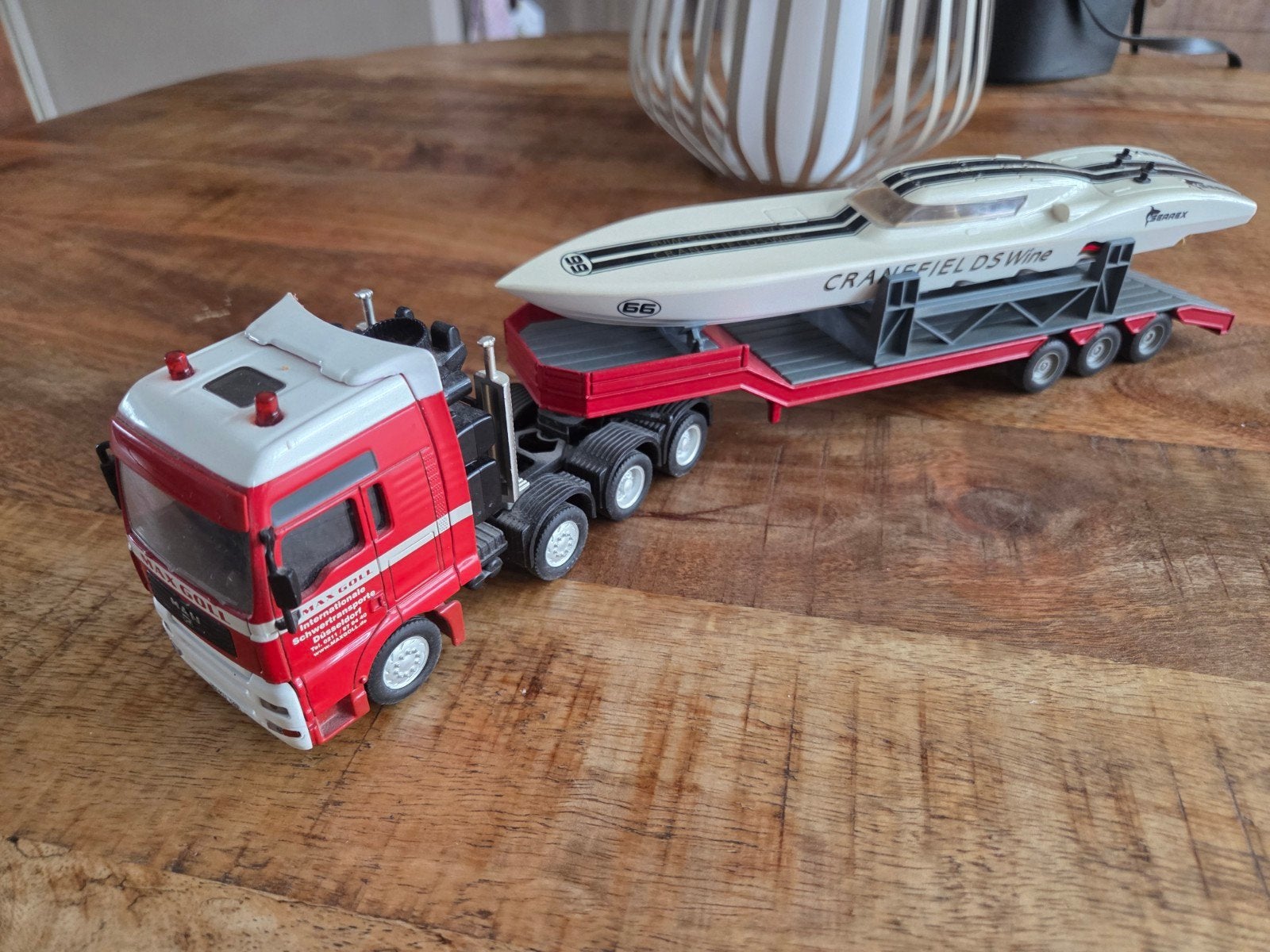 MAN zwaartransportvrachtwagen met een powerboat Cranefields, Gebruikt, SIKU, ., Ophalen of Verzenden