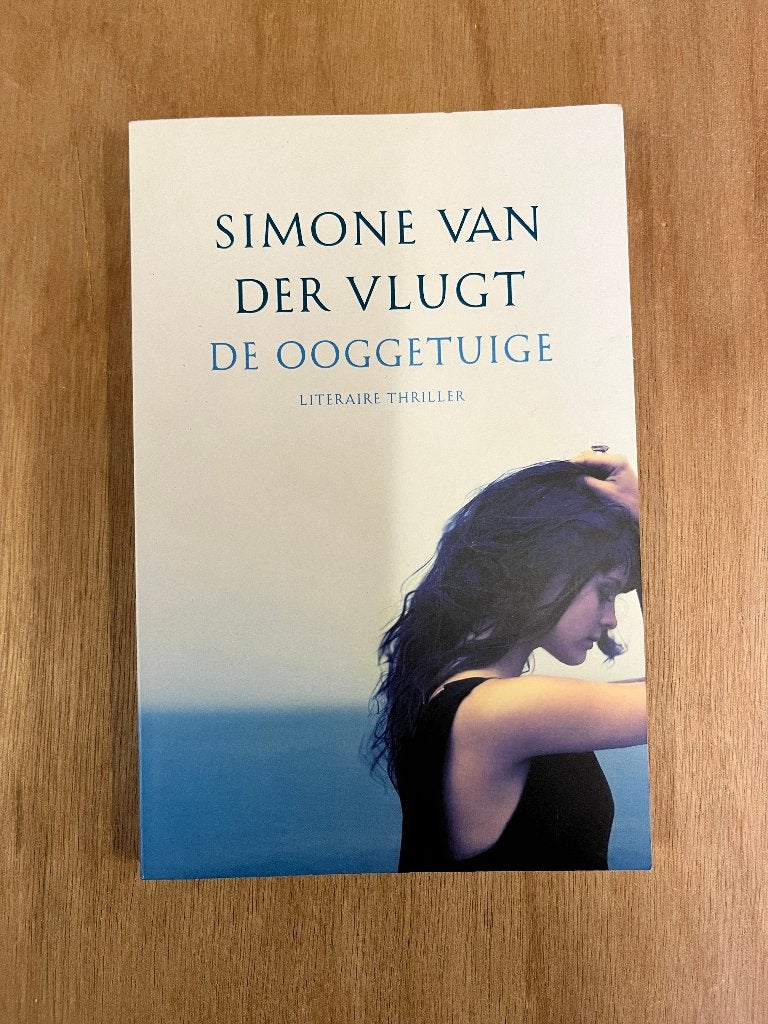 De Ooggetuige - Simone van der Vlugt (Literaire Thriller), Simone van der Vlugt, Ophalen of Verzenden, Zo goed als nieuw, Nederland