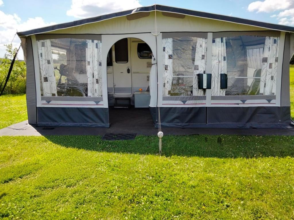 Caravan Fendt Opal 465TG met voortent, Caravans en Kamperen, Rondzit, Particulier, Ringverwarming, Fendt