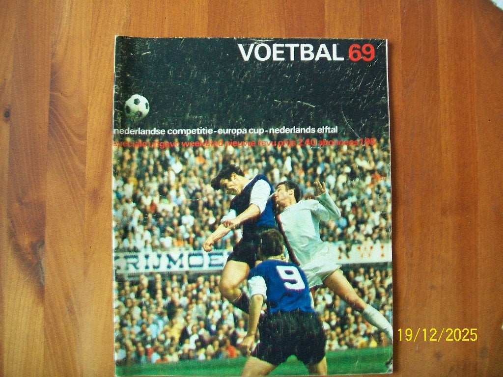 Revu magazine Voetbal 69, Verzenden, Zo goed als nieuw, Feyenoord, Boek of Tijdschrift