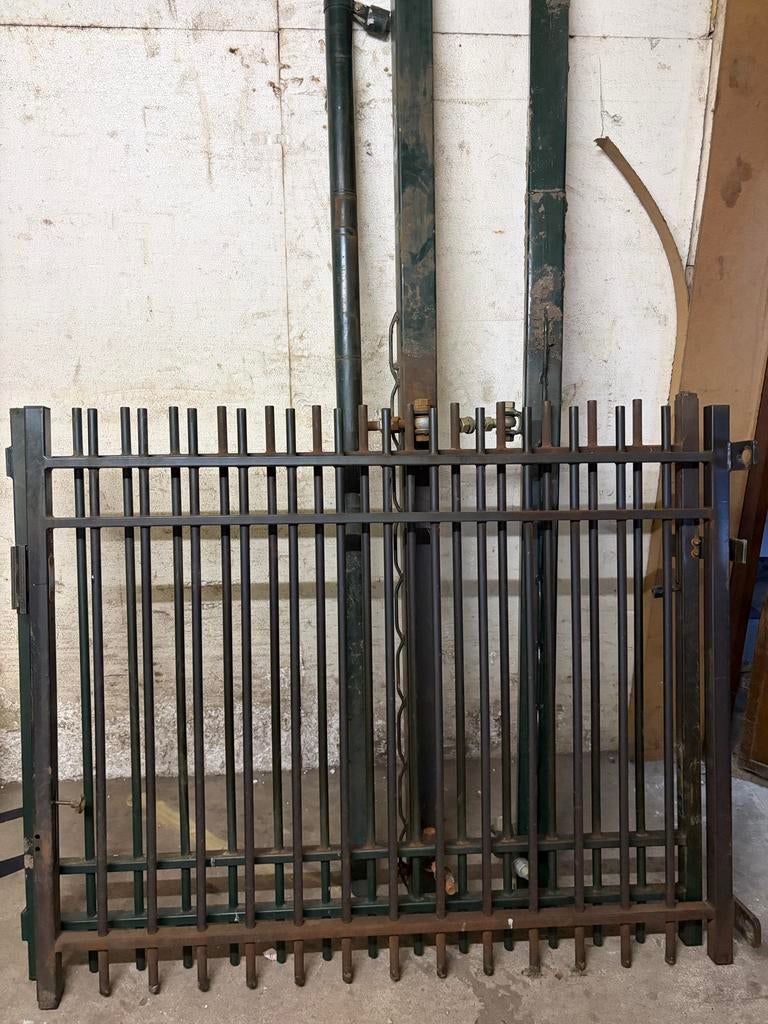 Dubbele draaipoort tuin 250 cm breed incl palen, Tuin en Terras, Tuinhekken en Hekwerk, Ophalen, Met poort, Gebruikt, Sierhekwerk