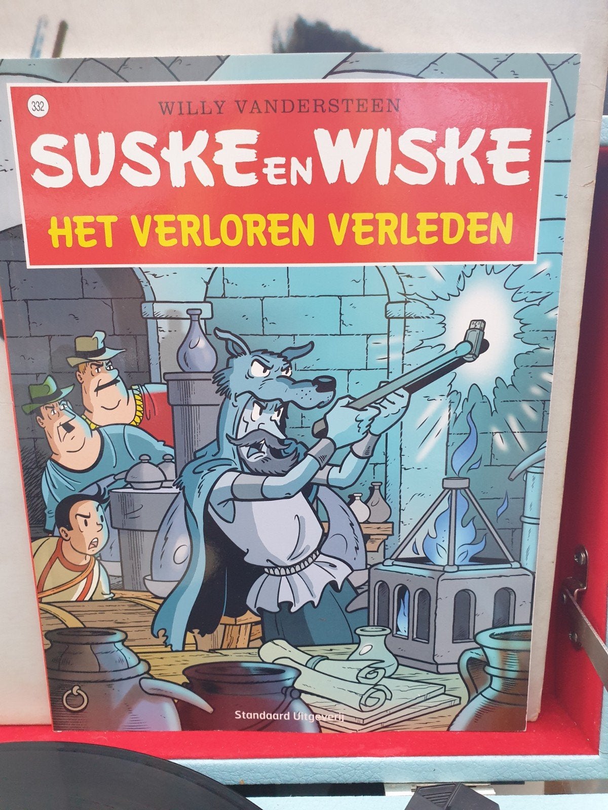 332 suske en wiske  - Het verloren verleden, Willy Vandersteen, Eén stripboek, Ophalen of Verzenden, Zo goed als nieuw