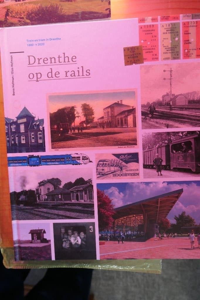 Drenthe op de rails: Trein en tram in Drenthe 1860-2020, 20e eeuw of later, Beno Hofman / Elzo Hofman, Ophalen of Verzenden, Zo goed als nieuw